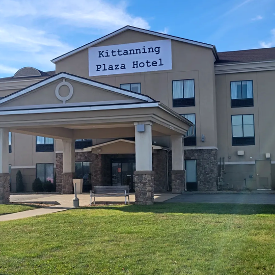 Kittanning Plaza Hotel – Exterior