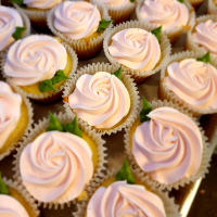 Rittner's Farmhouse Bakery – Almond Raspberry-filled Cupcakes